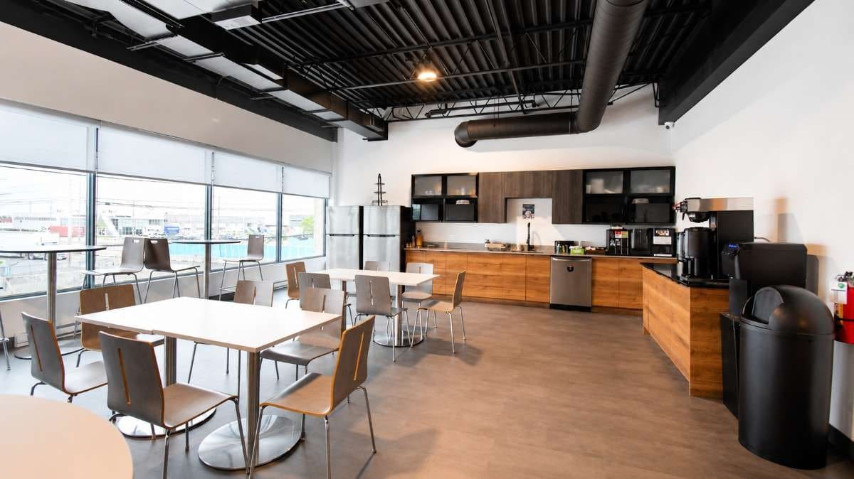 Commercial office — Vaudreuil